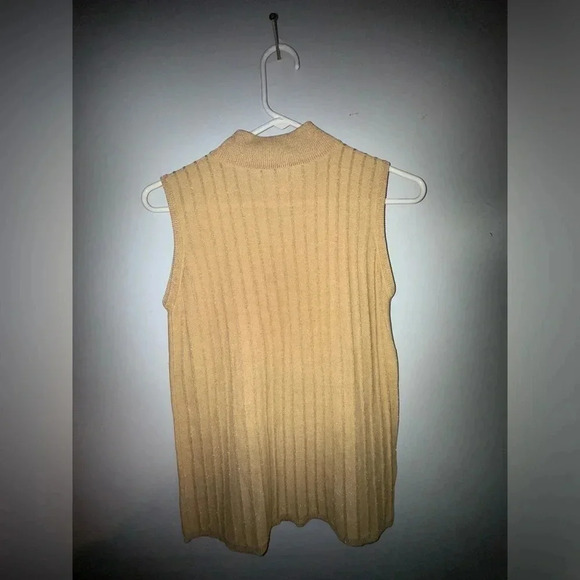 Anna Gray‎ women’s silk sleeveless gold ribbed mock turtle medium light knit - Picture 2 of 3